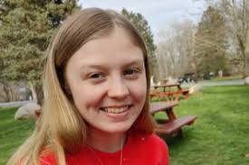 Jessica Sayers's Instagram, Twitter & Facebook