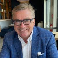 Kevin Nolin's Instagram, Twitter & Facebook