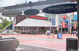 Official universal studios website, with details on new and upcoming movies, theme parks, and production services. Universal Orlando Allears Net
