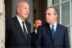 Il est ministre de la justice sous le gouvernement de guy. Sans Rancune Et Sans Retenue Quand Mitterrand Fait Pleurer Giscard