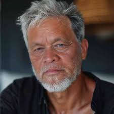 Question. What is the difference between metronidazole and Flubendazole?  I'm wanting to medicate my fish after feeding my discus bloodworms and  medicate them as a precautionary. I noticed one of my new