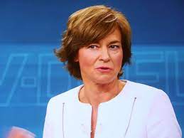 Maybe you would like to learn more about one of these? Moderatorin Maybrit Illner Privatleben Karriere Und Erfolge Im Fernsehen Politik