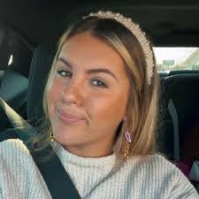 Katie Raper's Instagram, Twitter & Facebook