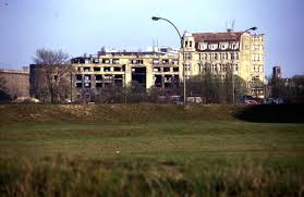 On curbstone jewels and cobblestones mit neuerwerbungen chinesischer und. Blick Vom Gelande Der Philharmonie Das Weinhaus Huth Im Vordergrund Dahinter Haus Vaterland 1976 Berlin Geschichte Berlin Berlin Bilder