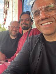 Merci Paris 💙 #bandolim10cordas #mandolin #guitar #piano #choro #jazz  #improvisation #goodvibes #mpb