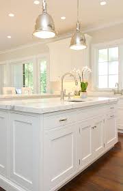 There's a reason white kitchens are so popular: Modern White Kitchen White Modern Kitchen White Kitchen Design Country White Kitchen