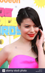 Miranda cosgrove wearing cocktail dress (31 of 34). Miranda Cosgrove Nickelodeon 2011 Kids Choice Awards Statt An Uscs Galen Center Los Angeles Kalifornien 02 04 11 Stockfotografie Alamy