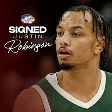 Ecco Justin Robinson