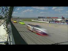Leading this thing, all right? Nascar Sounds Of Speed Youtube
