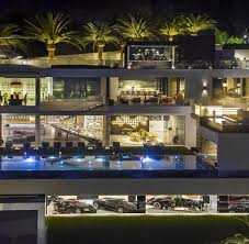 Das anwesen stand vor zwei jahren für 180 millionen franken zum verkauf. Bel Air In Los Angeles Steht Die Teuerste Villa Der Welt Bilder Fotos Welt