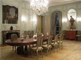 Whether you're enjoying a meal with family or entertaining your friends, we offer a complete menu of elegant dining room light fixtures to create the perfect atmosphere. Best Light Fixtures For Your Dining Room Interior Design Inspirations