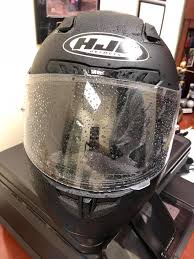 Do Pinlock visors affect visibility in rain?