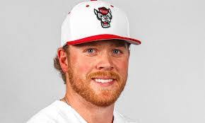 Eli Serrano's Instagram, Twitter & Facebook