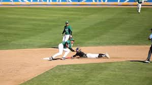 Pepperdine Holds Off Baseball with Late-Inning Push, 10-5