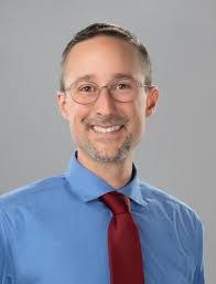 Jenifer Ryan's Instagram, Twitter & Facebook