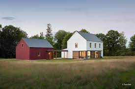 5 Maine Prefab Companies Paving The Way For Modular Design Modern Small House Design Modern Prefab Homes Small House Design Architecture