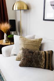 This Striking 1 200 Sq Ft Home Will Make You Want To Move To Canada Home Interior Accessories Home Decor Trends Home Decor Accessories