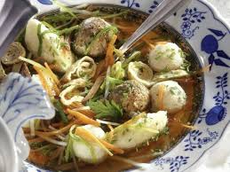 Hochzeitssuppe Nach Allgauer Art Rezept Hochzeitssuppe Suppe Lebensmittel Essen