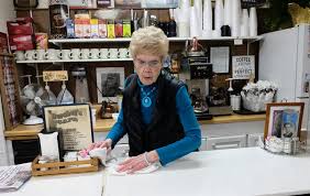Customers at Dershey's Cafe in St. Johns "pay it forward"