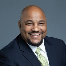 Andre Hinton's Instagram, Twitter & Facebook