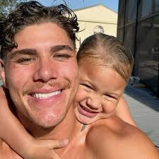 𝐑𝐞𝐞𝐜𝐞 & 𝐋𝐞𝐢𝐥𝐚