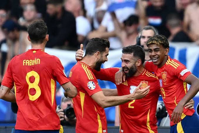 Espanha vence Cro&aacute;cia em jogo com marca hist&oacute;rica de Yamal