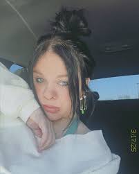 here is a bunch of random photos from my camera roll with no relevance or  flow to one another bc i'm sitting in a parking lot car rotting and wanted  to post