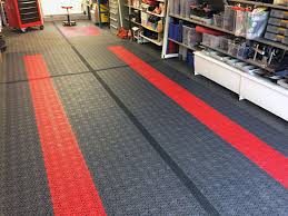 Robuste fliesen für keller, garage & außenbereiche. Aktuelles Garagen Mit Bodenfliesen Typ Royal Ostacon Branchen Marktplatz