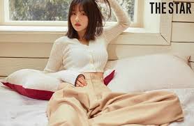 De la wikipedia, enciclopedia liberă. Seo Ye Ji ØªØªØ­Ø¯Ø« Ø¹Ù† ØªØ³Ø±ÙŠØ­Ø© Ø´Ø¹Ø±Ù‡Ø§ Ø´Ø®ØµÙŠØªÙ‡Ø§ Ø§Ù„Ù…ÙØ¶ Ù„Ø© ÙˆØ¯Ø±Ø§Ù…ØªÙ‡Ø§ Ø§Ù„Ø¬Ø¯ÙŠØ¯Ø© Kdrama Stars 1
