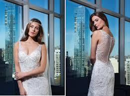 Dass ihr hochzeitskleid von der designerin vera wang geschneidert wird. Fundstuck Des Tages Brautkleider Mit Perlen Der Justin Alexander Signature Kollektion 2015 Hochzeitsblog I Brautsalat