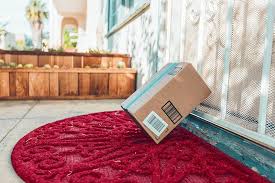 Any online or brick and mortar store that accepts visa debit cards, which is most of them do, will also accept visa gift card. How To Use A Visa Gift Card Online Macu