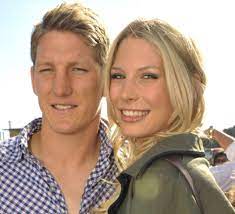 Viimeisimmät twiitit käyttäjältä bastian schweinsteiger (@bschweinsteiger). Bastian Schweinsteiger Reifeprufung Fur Den Kleinen Chef Fussball Faz