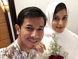 Kepoin penampilan keluarga kecil fairuz a rafiq yuk! Unik Lamaran Fairuz A Rafiq Dan Sonny Septian Akan Digelar Di Mall