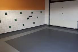 Eine alternative ist ein industrieboden für die garage. Pvc Fliesen Als Garagenboden Easyfloor