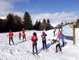 Aux portes du parc national des pyrénées, découvrez un véritable paradis pour les activités à chaque entrée de la station, restauration et location de matériel sont proposés. Espace Nordique Du Val D Azun Retour Sur Une Ouverture Anticipee Reussie La Semaine Des Pyrenees