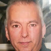 80+ perfiles de «Eddy Pardo»