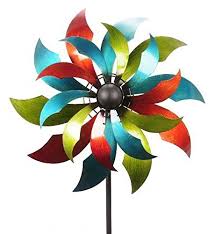 Wunderschones Buntes Windrad Fur Garten Xxl Metall O 70cm Hohe 230cm Wetterfest Hochwertige Qualitat Stabiler Standstab Gartenstecker Metallwindrad Windrader Gartendeko Amazon De Garten