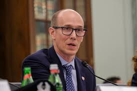 We messed up' in holiday travel meltdown, Southwest Airlines executive  tells Cantwell-led Senate panel