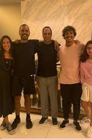 Joe berardo irá passar a noite no estabelecimento prisional de lisboa. Edmundo Faz As Pazes Com Primogenito Alexandre Mortagua E Posa Ao Lado Dos Quatro Filhos Dia Inesquecivel Famosos Extra Online