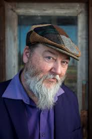 Shinyribs Covers Queen's "Fat Bottomed Girls" in Gorgeous Solo Film