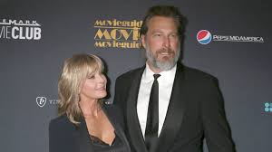 Zu versuchen zu verstehen ist wie durch schlammiges wasser zu gehen. Warum Bo Derek Und John Corbett Nicht Heiraten News24viral