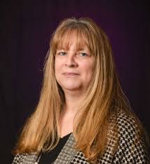 Kristin Dodge's Instagram, Twitter & Facebook