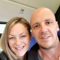 Zoe Lauer's Instagram, Twitter & Facebook