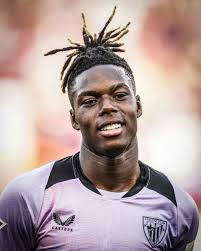 بمناسبة اقتراب انتقال الظهير الاسباني كراريس للريال حط صباعك علي شعره  وقولنا شوفت مين 😃😃😃