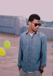 While the dress it self was a tribute to kurt cobain, many online failed to see the bigger message behind the rappers decision to wear a dress during his performance. Kid Cuddi Mens Street Style Cool Shirts Kid Cudi