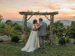 Forest Wedding Venues In North Carolina Wedding Venues With Forest Forest Wedding Venue Asheville Wedding Venue Wedding Venues North Carolina