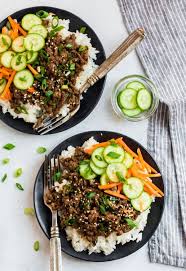 North korean dishes have been described as having a unique and specific tanginess that is derived from using ingredients with flavors of sweet, sour, pungent and spicy, in combinations that create this effect. Korean Beef Bowl Fast And Healthy Wellplated Com
