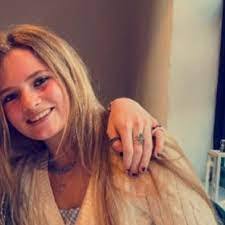 Minnie Dunbar's Instagram, Twitter & Facebook