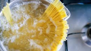 5 Tips Masak Spaghetti Hasilnya Tidak Lengket Dan Matang Al Dente