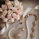 28 Gorgeous Flat Lay Jewelry Photography Ideas - Photo Vibes
